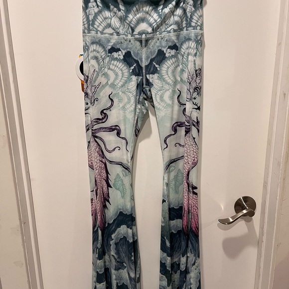 Rare NWT Yoga Democracy Mermaid Print bell Bottom pant - Picture 2 of 3